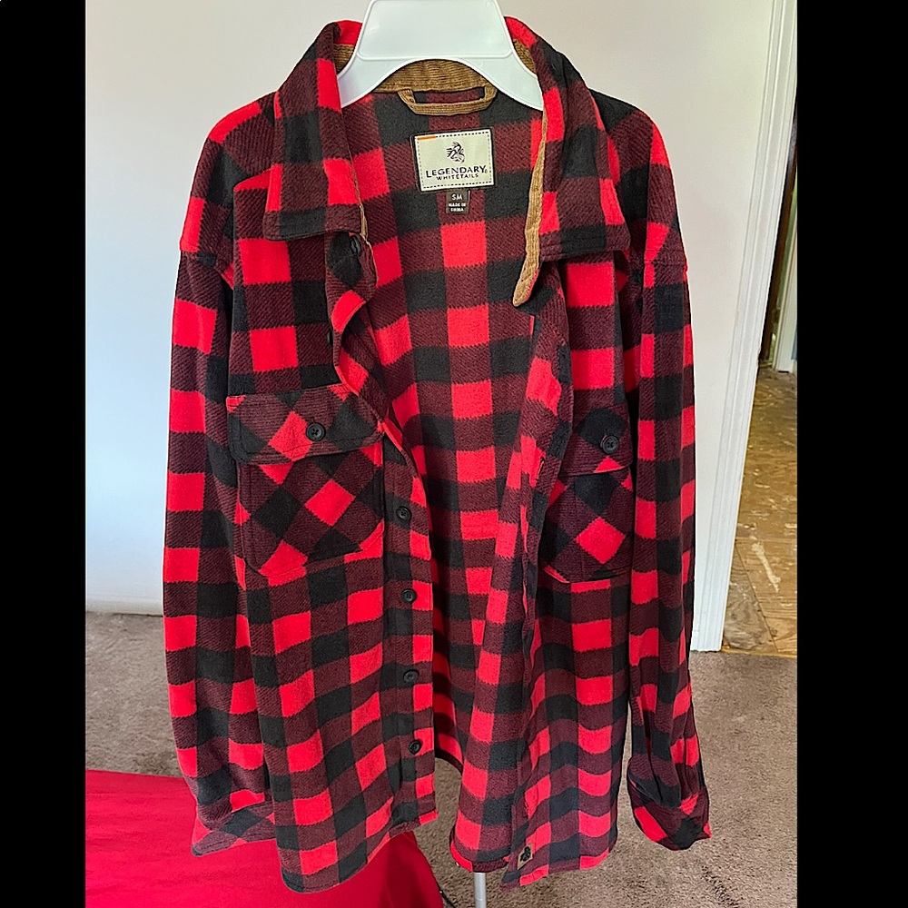 Legendary Whitetails Navigator Fleece Shirt - Size S - Red/Black